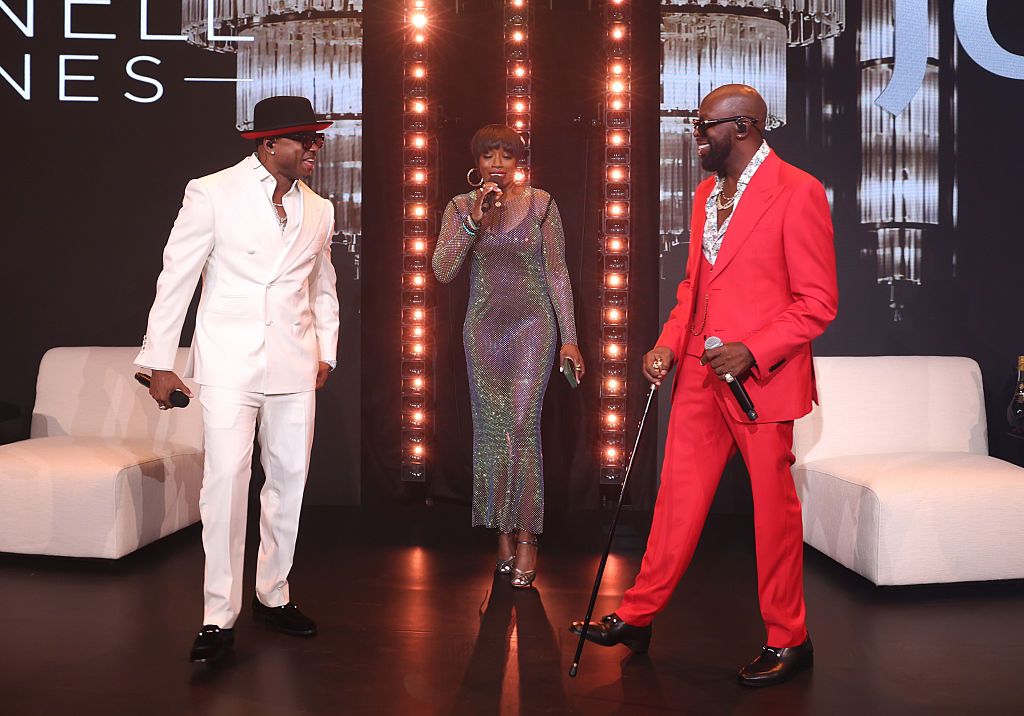 Apple Music and Complex present VERZUZ Live Match-Up: “R&B Nights” featuring Donell Jones vs. Joe